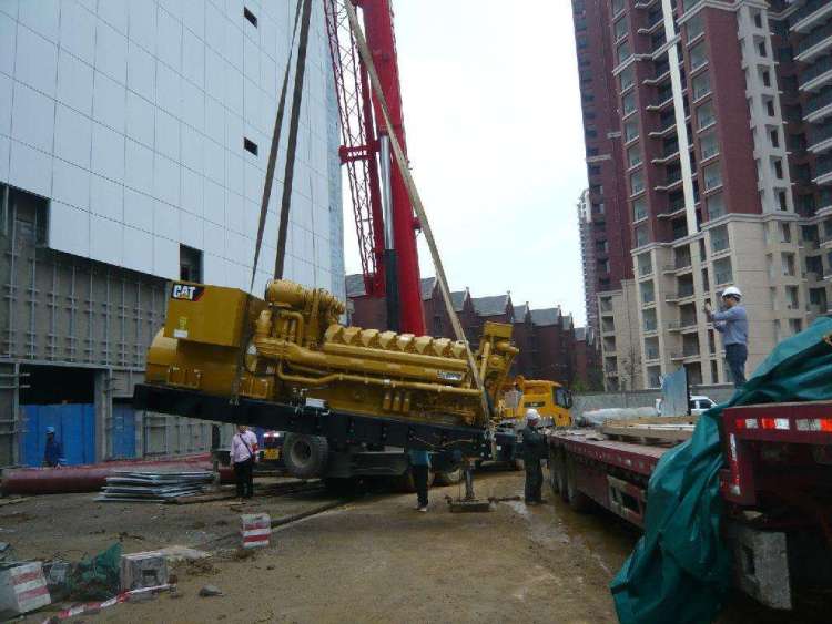 無錫精密設備吊裝公司:吊裝工具在使用時要注意哪些地方？